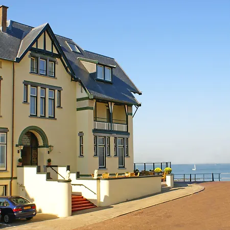 Hotel Boulevard Scheveningen 3*